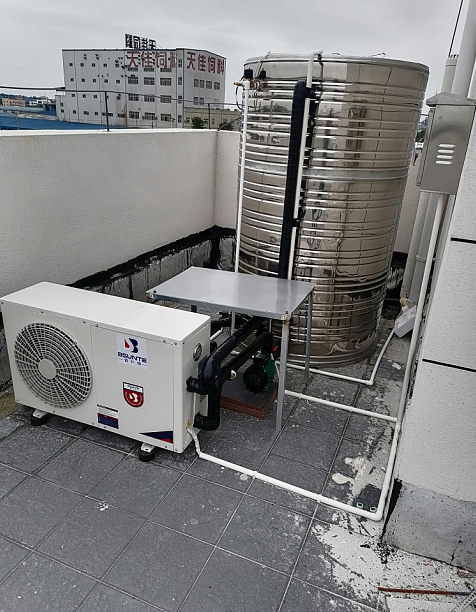 荊州市1.5噸空氣能熱水工程